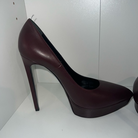 Saint Laurent Paris Janis 105
Leather Platform Pumps - Picture 6 of 8